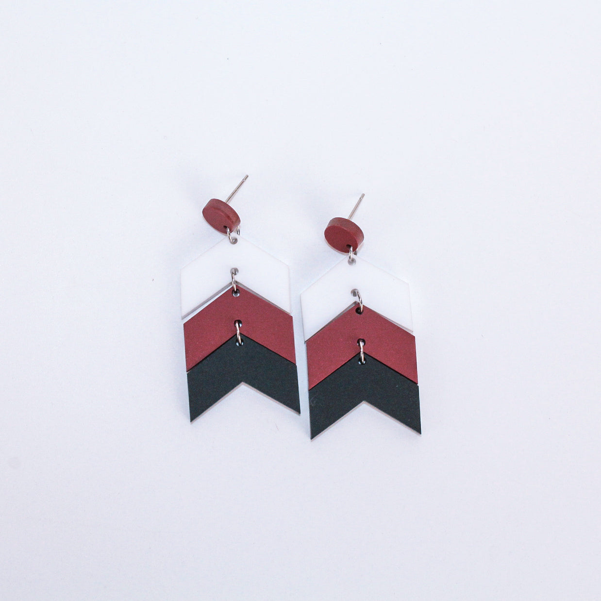 W/M/B - Chevron SS Dangles