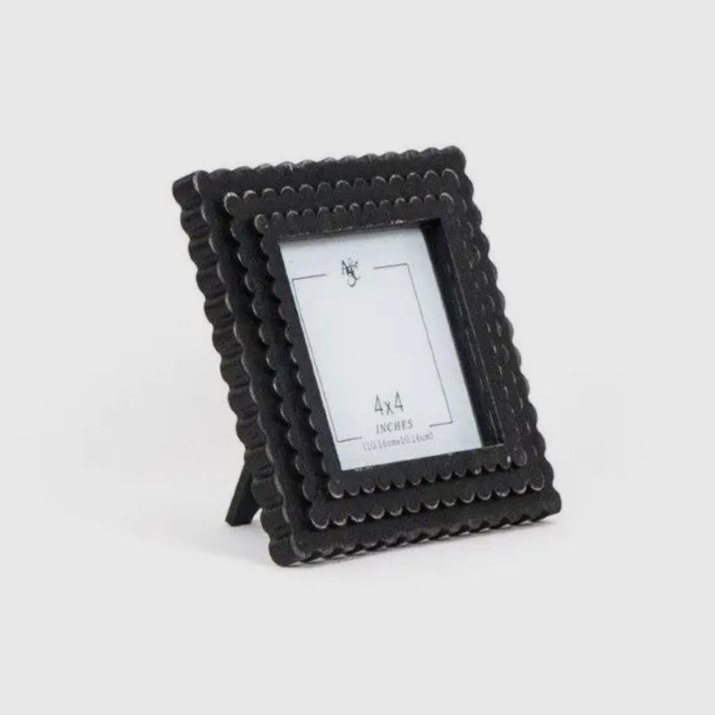 Scalloped Black Frame