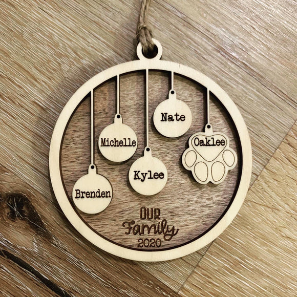 Family Ornament w/Pets - Walnut